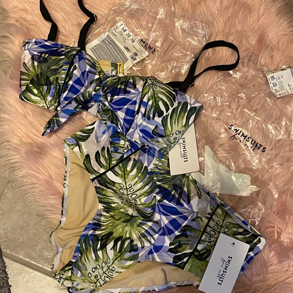 NWT Swim Suits For All 2 piece